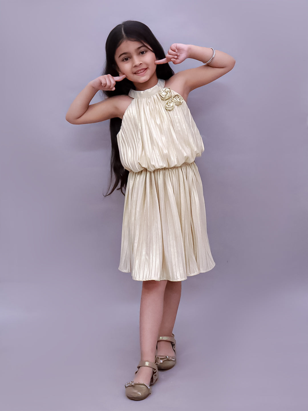 Kids Trendy Sleeveless Flower Top Pleated Skirt Set