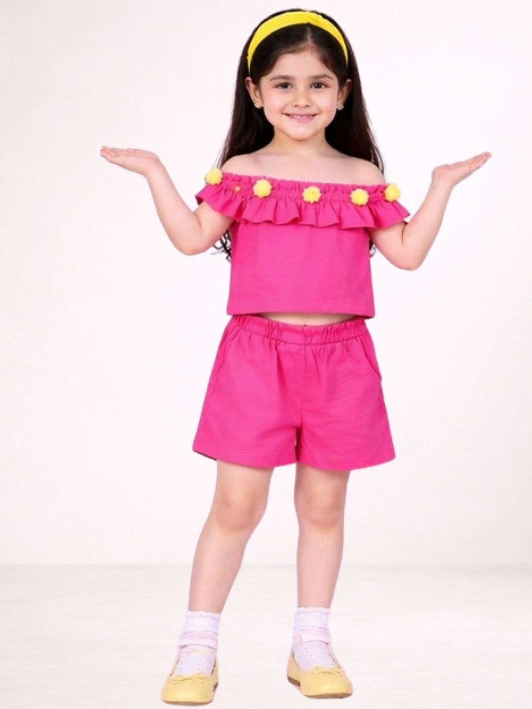 Girls Designer Cotton Top With Casual Shorts