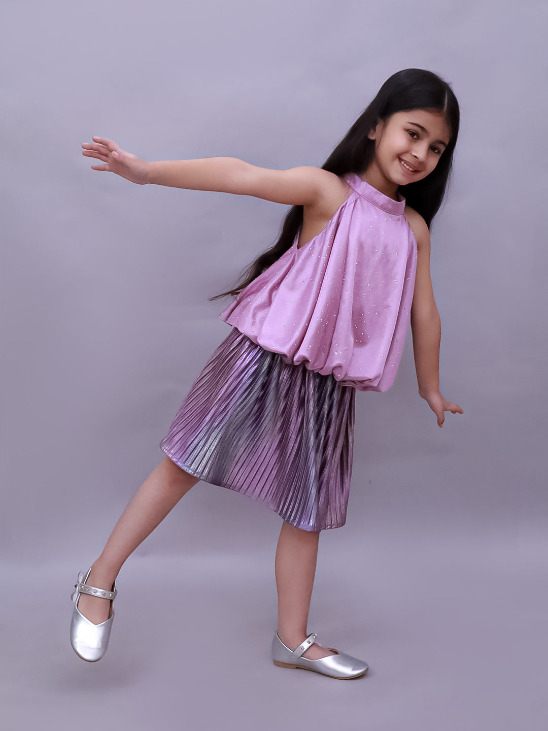 Girls Sleeveless Balloon Top With Pleated Skirt