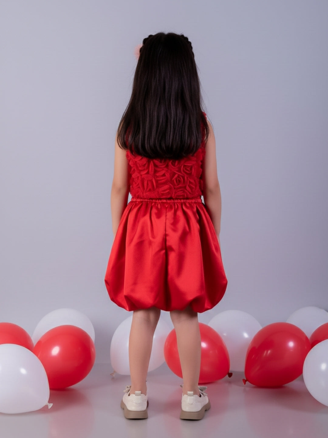 Sleeveless 3D All Over Fabric Top And Solid Skirt
