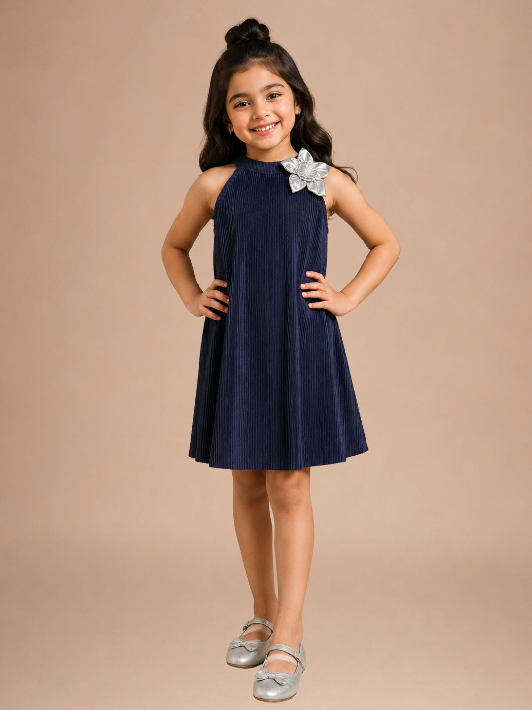 Kids Solid Pleated Dress With 3D Floral Shoulder