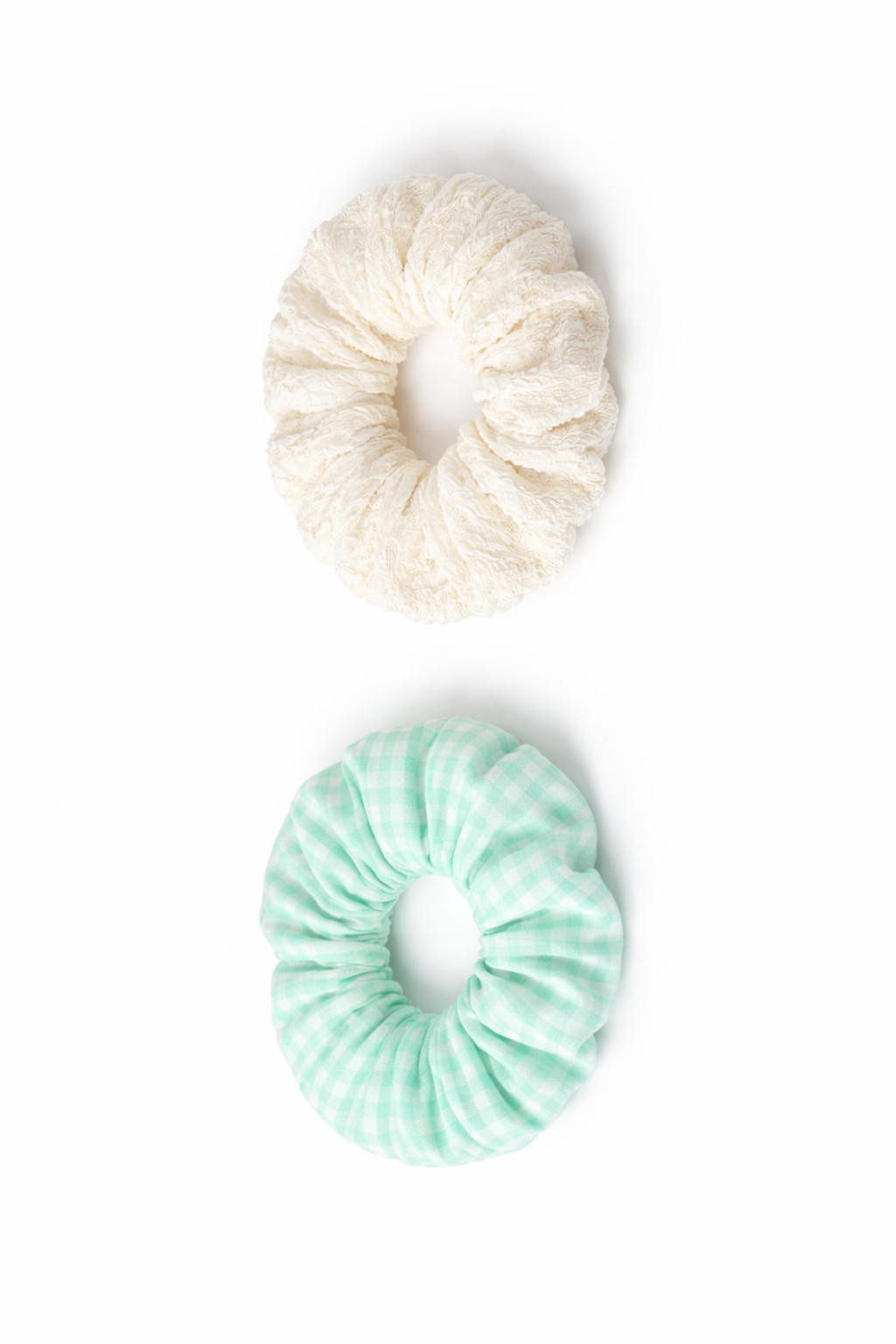 Trendy Girls Checks Pattern Fabric Scrunchies 2-Piece Set